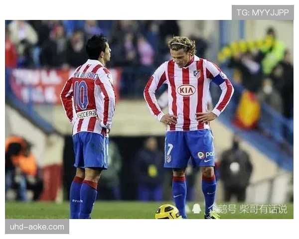 格拉纳达对阵毕尔巴鄂,上半场因频繁转换导致比赛节奏极快